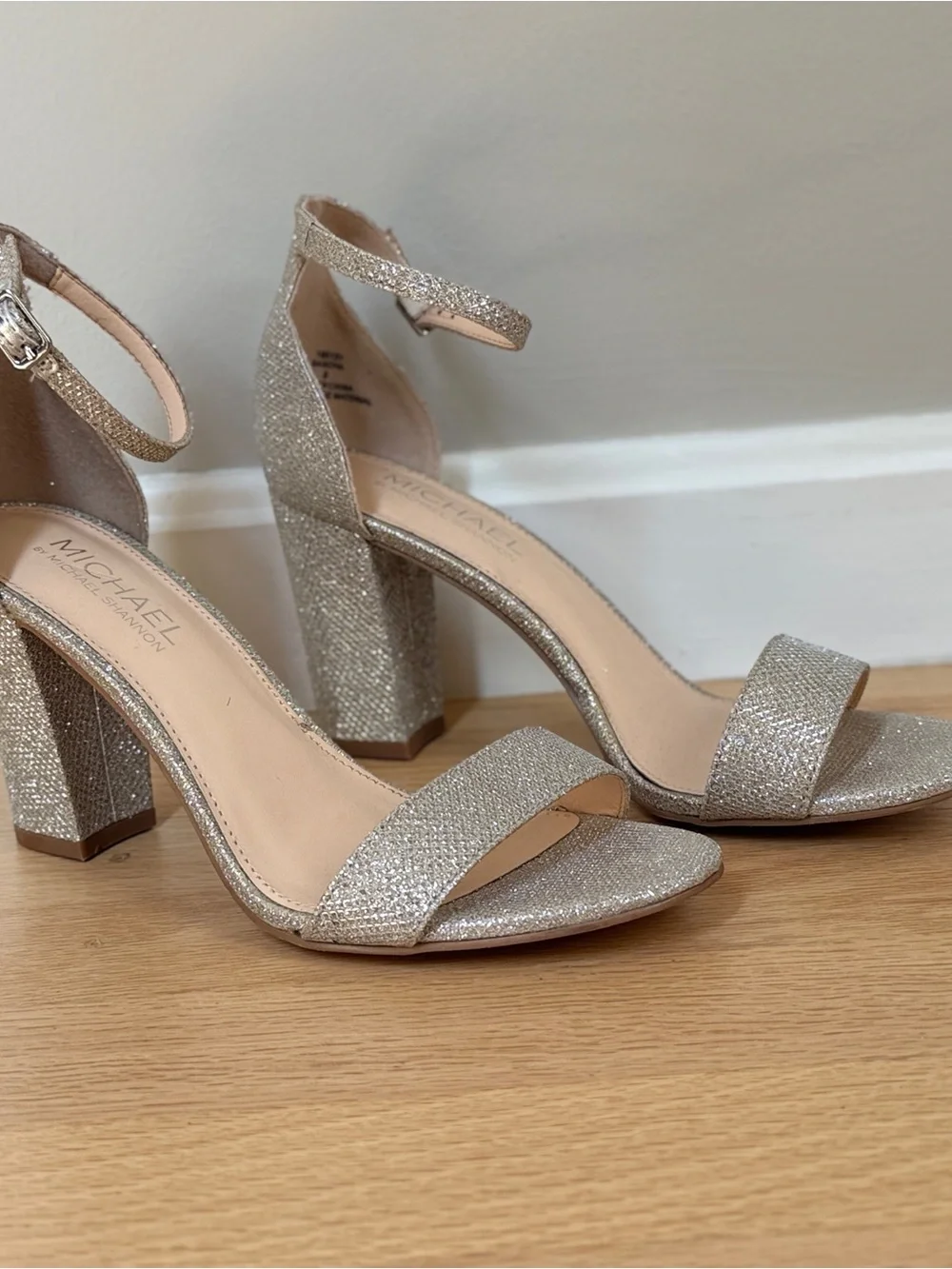 MICHAEL by Michael Shannon Sascha Silver Glitter Block Heels Ankle Strap Size 8